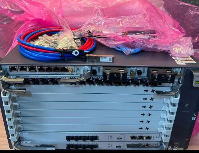 OLT Huawei X7 Nova com placa Pon GPUF C++ Nova Loja!