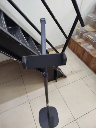 Pedestal pra tablet com regulagem de altura 