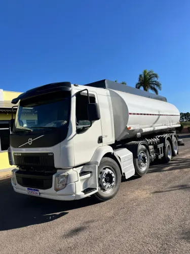 Volvo VM 270 Bitruck