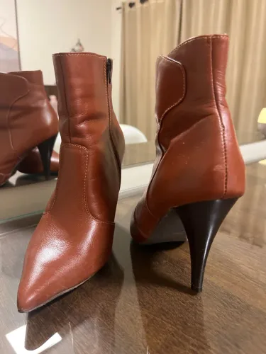 Bota em Couro Legítimo | Caramelo | N° 38