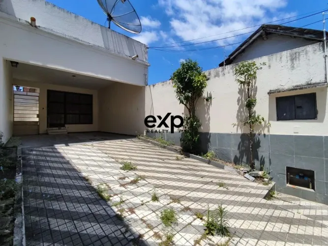 Casa à venda, 3 quartos, garagem, Vila Canevari, Cruzeiro-SP