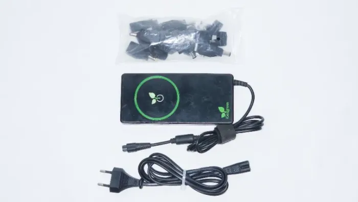 Carregador Universal Importado iGo Green Até 19.5v 90w