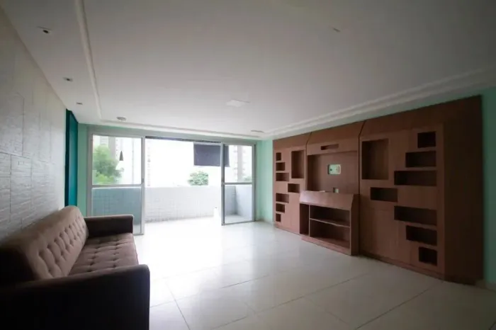 Apartamento à venda no Edf. João Paulo II, em Boa Viagem 174m², 4 quartos, varanda, próxi