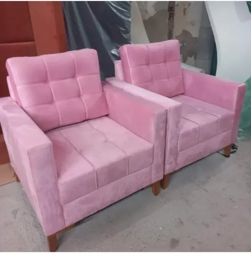 Poltrona retrô nova