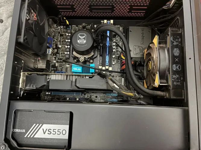 Pc Gamer RX 560 16GB