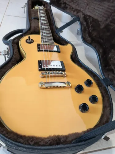 Guitarra Epiphone Les Paul Custom + CASE