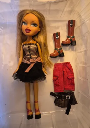 Boneca Bratz