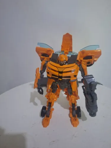 Boneco transformes Camarro Bamboby