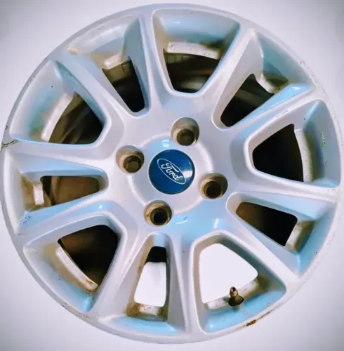 Roda liga leve aro 15 ford ka original 