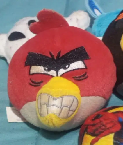 4 Pelúcias Angry Birds | Homem-Aranha + 2 brindes 