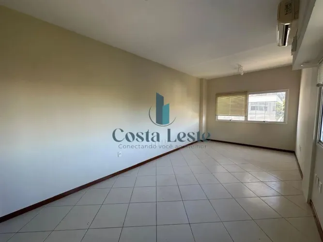 Excelente sala comercial na Trindade