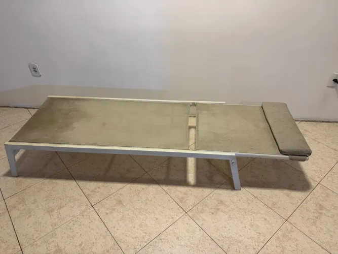 CADEIRA LONGA DE PISCINA 