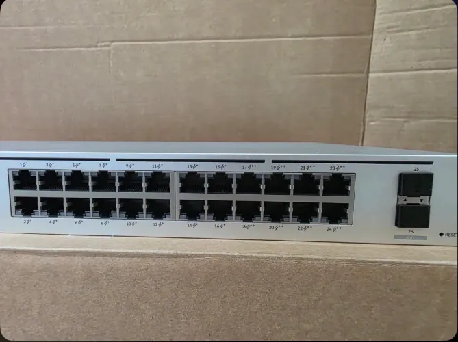 Switch Ubiquiti UniFi USW Pro 24 PoE