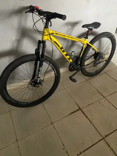 Bike aro 29 vendo ou troco 
