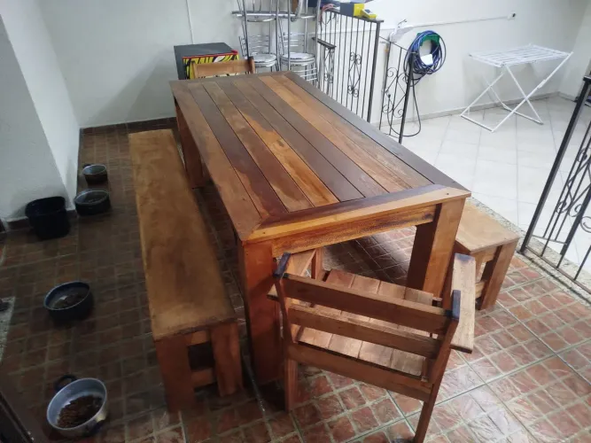 Mesa Rústica Nova madeira 2 m x 90 cm mais bancos e cadeiras estilo RACK