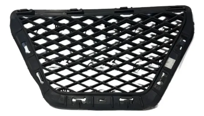 Grade Frontal Esquerda Pajero Tr4 02/12 Ca421041 N117 (Usado) / V12