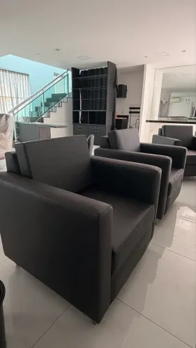 Poltronas Pretas