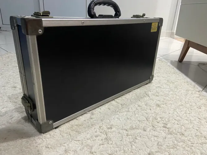 Hard Case Pedalboard 60 x 30 cm