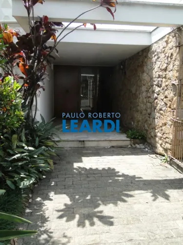 CASA ASSOBRADADA - PACAEMBU - SP