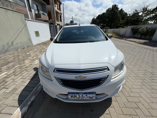 Chevrolet Onix Hatch LT 1.0 8V Flex Power Mec. 4P 2015