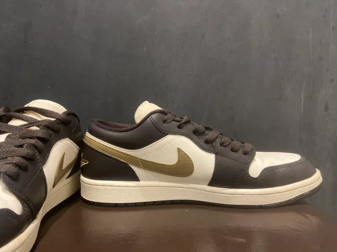 Air Jordan 1 Low Shadow Brown