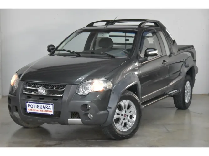 Fiat Strada Adv. Ext. 1.8 Locker Dual.flex CE 2011