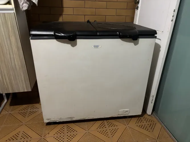 Freezer usado