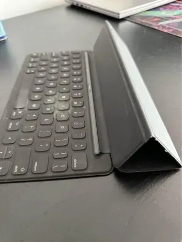 Apple teclado Smart Key Board 9.7