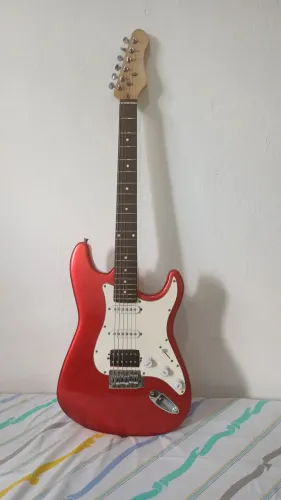 GUITARRA MEMPHIS USADA + PEDAL CUVAVE E (2)CABOS P10 