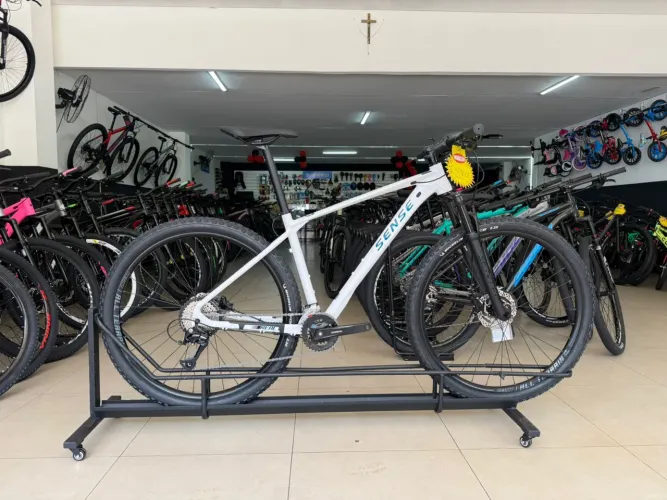 SUPER PROMOÇÃO - BICICLETA ARO 29 SENSE REACT SPORT C/ NOTA FISCAL E GARANTIA - SOMOS LOJA