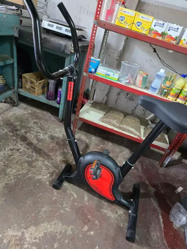 Bicicleta ergometrica , semi-novo 