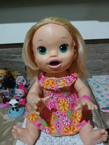 Vendo boneca baby alive funcionando