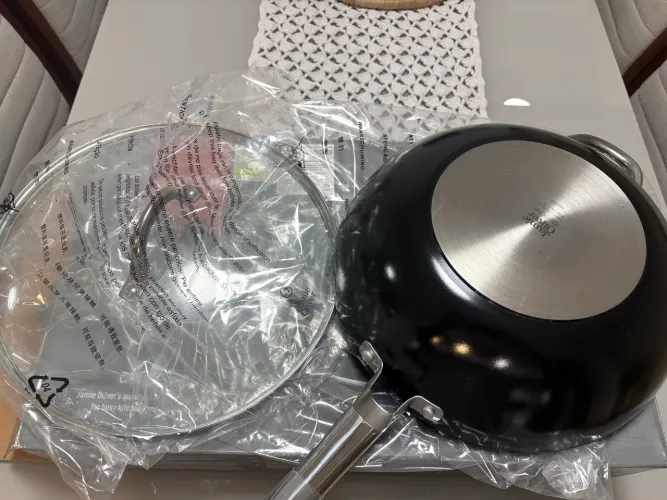 Panela wok with lid importado 