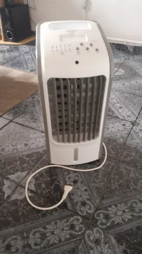 Climatizador de Ar Britânia BCL01F 3 em 1 - Seminovo com Caixa Original