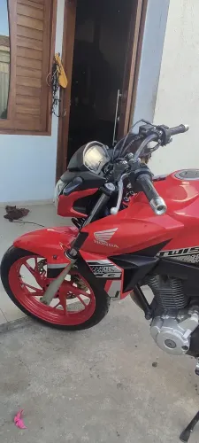 Vendo ou troco por 160, dependendo do estado de conservação