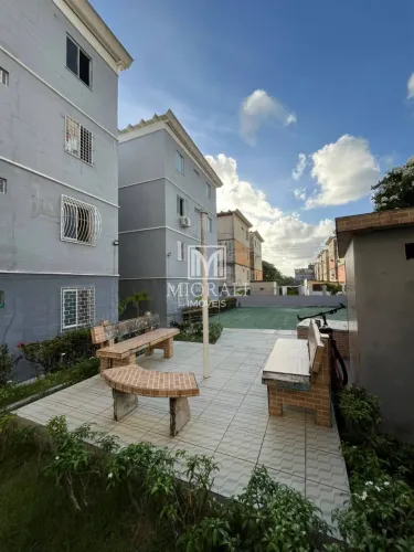 BD - Apartamentos no Rui Palmeira na Serraria com 3 quartos, próximo ao Espetinho da Maria