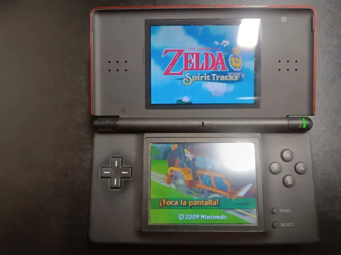 Nintendo DS Lite + Zelda Spirit Tracks (raríssimo) 