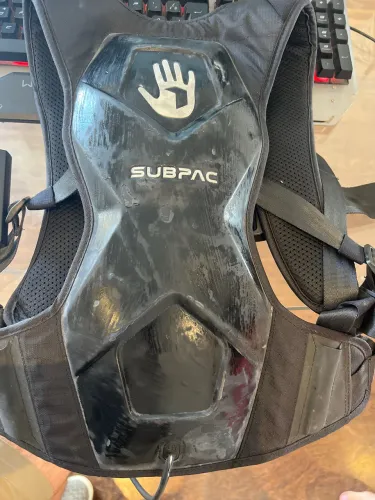SubPac M2 - Colete Tátil Subgrave / Bass Imersivo sem cabo de força