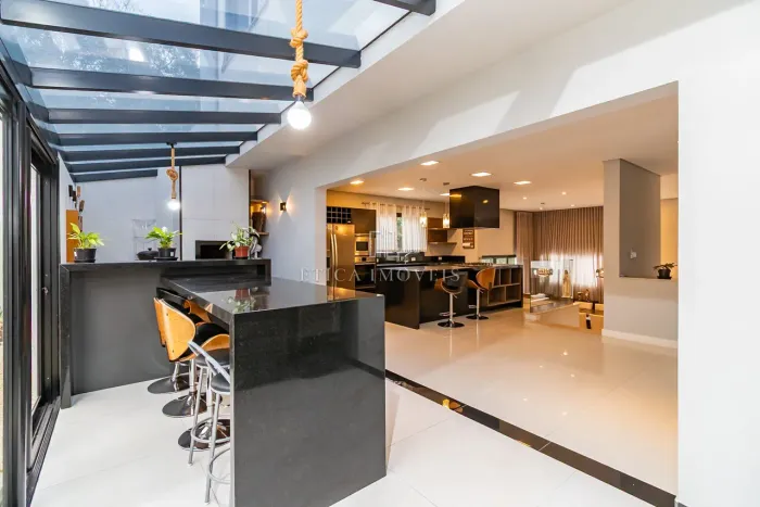 RESIDÊNCIA EM CONDOMÍNIO com 4 dormitórios para alugar com 390m² por R$ 25.000,00 no bairr