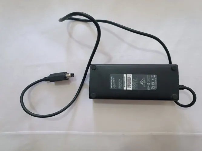 Fonte de Xbox 360 Slim Original