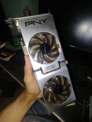 placa de vídeo gtx980 pny xrl8 OC melhor que rx580