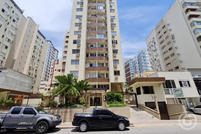 Apartamento para alugar no Centro de Florianópolis