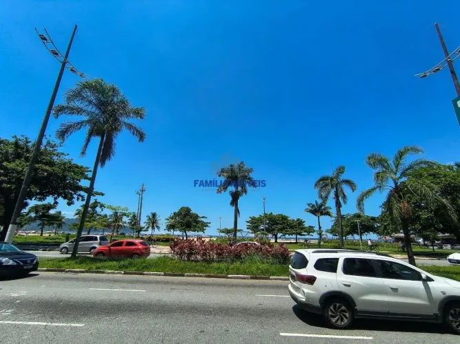 Apartamento à venda 1 quarto térreo frente mar Pompéia Santos/SP