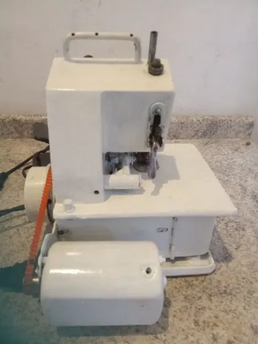Máquina overlok chinesinha