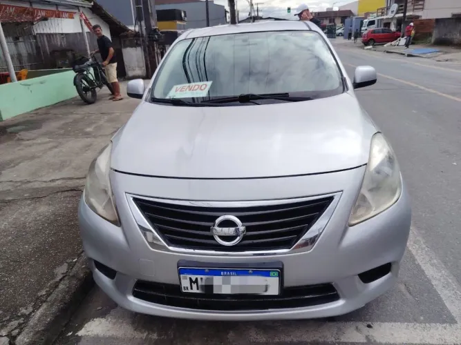 Nissan Versa SV 1.6 16V Flex Fuel 4P Mec. 2013