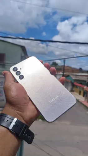 Celular a14 de 128 gb bem conservado único dono valor 390.00 entrego 
