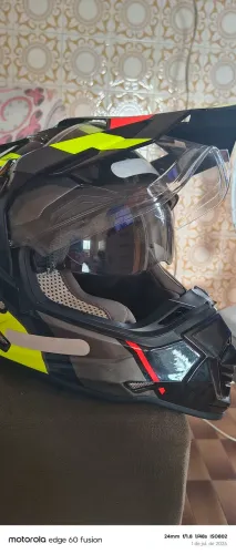Capacete helt número 58 novinho usado duas vezes zerado
