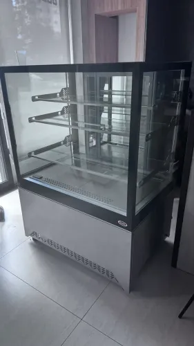 Vitrine refrigerada/ refrigeração COZIL INOX