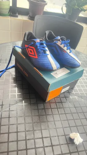 Chuteira Society Umbro (infantil)