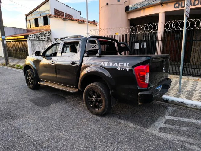 Nissan Frontier Attac.cd 4X4 2.3 Bi-TB Die. AUT 2023